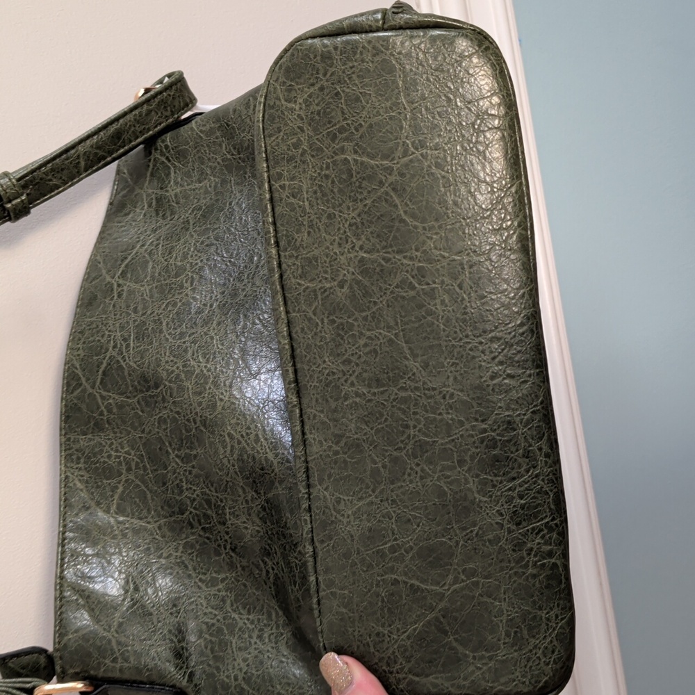 Nwt Alyssa Green Cruelty Free Crossbody Bag - Picture 11 of 12